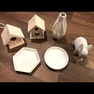 Paintable craft supplies